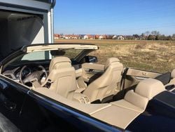Schwarz Gebraucht 2010 Mercedes E200 Avantgarde Cabrio | 16.999 € (Teuer)