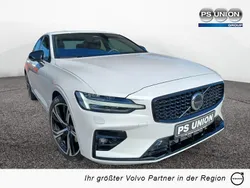 Weiss / crystal weiss Gebraucht 2024 Volvo S60 Plus Limousine | 30.990 € (Superpreis)
