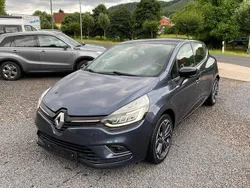 Blau Gebraucht 2017 Renault Clio IV Intens Limousine | 10.400 € (Teuer)