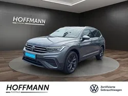 Grau Gebraucht 2024 VW Tiguan Allspace Move SUV | 38.990 € (Guter Preis)