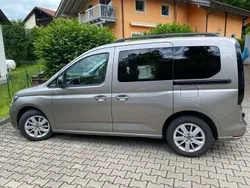 Andere außenfarben Gebraucht 2023 VW Caddy Life Van / Kleinbus | 32.000 € (Fairer Preis)