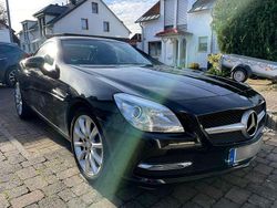 Schwarz Gebraucht 2013 Mercedes SLK200 Cabrio | 21.999 € (Fairer Preis)