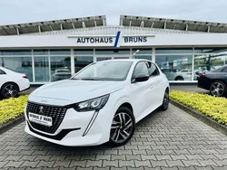 Weiss banquise Gebraucht 2024 Peugeot 208 Allure Kleinwagen | 18.450 € (Etwas zu teuer)