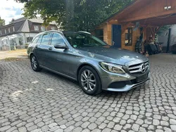 Grau Gebraucht 2016 Mercedes C180 Avantgarde Kombi | 12.900 € (Guter Preis)