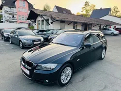 Schwarz Gebraucht 2011 BMW 318 Comfort Edition Kombi | 9.890 € (Teuer)