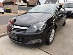 Schwarz Gebraucht 2006 Opel Astra GTC Cosmo Coupé | 3.990 € (Fairer Preis)
