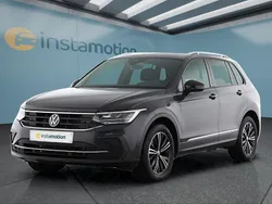 Grau Gebraucht 2023 VW Tiguan SUV | 29.749 € (Guter Preis)