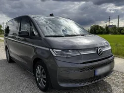 Grau Gebraucht 2023 VW T7 Style Van | 61.500 € (Etwas zu teuer)
