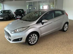 Silber Gebraucht 2016 Ford Fiesta Titanium Kleinwagen | 8.830 € (Fairer Preis)