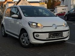 Pure white Gebraucht 2015 VW up! CLUB Kleinwagen | 7.500 € (Fairer Preis)