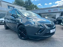 Grau Gebraucht 2015 Opel Zafira Innovation Van / Kleinbus | 6.499 € (Guter Preis)