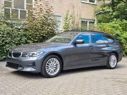 Grau Gebraucht 2022 BMW 320 Sport Line Limousine | 21.900 € (Superpreis)