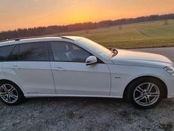 Weiß Gebraucht 2011 Mercedes 250 Limousine | 15.000 €