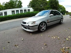 Silber Gebraucht 1999 Honda Civic Comfort Limousine | 9.999 €