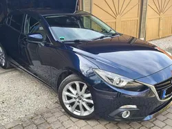 Blau Gebraucht 2015 Mazda 3 Sports-Line Limousine | 12.500 € (Fairer Preis)