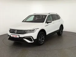 Weiß Gebraucht 2021 VW Tiguan Allspace Life SUV | 33.950 € (Etwas zu teuer)