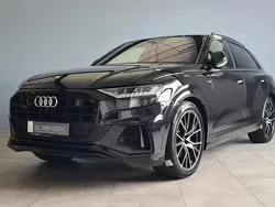 Orcaschwarz metallic Gebraucht 2018 Audi Q8 S-Line SUV | 72.980 €