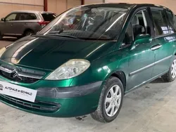Grün Gebraucht 2005 Citroën C8 Van / Kleinbus | 2.490 € (Fairer Preis)