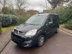 Schwarz Gebraucht 2018 Citroën Berlingo Van / Kleinbus | 17.000 € (Fairer Preis)
