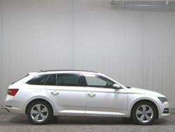 Weiss Gebraucht 2020 Skoda Superb Ambition Kombi | 16.680 € (Superpreis)