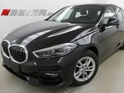 Black sapphire metallic Gebraucht 2023 BMW 118 Sport Line Kleinwagen | 24.990 € (Fairer Preis)