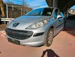 Silber Gebraucht 2007 Peugeot 207 Kleinwagen | 1.300 € (Teuer)