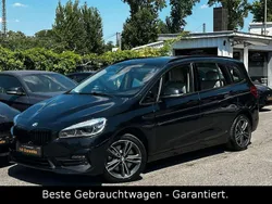 Schwarz Gebraucht 2020 BMW 218 Sport Line Van / Kleinbus | 18.900 € (Fairer Preis)