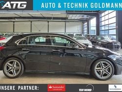 Kosmosschwarz Gebraucht 2023 Mercedes A200 AMG line Limousine | 29.390 € (Fairer Preis)