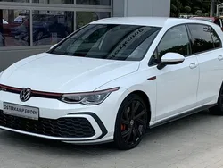Oryxweiß perlmutteffekt Gebraucht 2021 VW Golf VIII GTI Limousine | 26.990 € (Guter Preis)