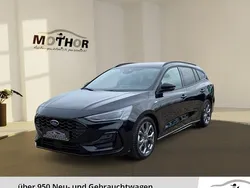 Schwarz Gebraucht 2024 Ford Focus ST-Line Kombi | 24.219 € (Guter Preis)
