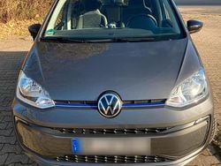 Grau Gebraucht 2022 VW e-up! Style Kleinwagen | 14.500 € (Guter Preis)