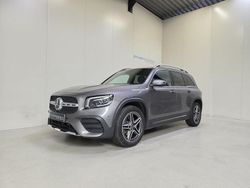 Grau Gebraucht 2021 Mercedes GLB180 AMG line SUV | 28.990 € (Fairer Preis)