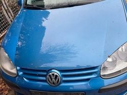 Blau Gebraucht 2004 VW Golf Limousine | 750 € (Superpreis)
