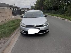 Silber Gebraucht 2013 VW Golf VI Kombi | 6.000 €