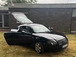 Schwarz Gebraucht 2000 Audi TT Coupé | 2.900 €