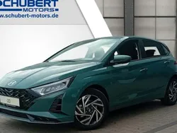 Grün Neu 2025 Hyundai i20 Trend Limousine | 21.790 € (Fairer Preis)