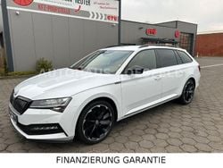 Weiß Gebraucht 2021 Skoda Superb SportLine Kombi | 17.990 € (Guter Preis)