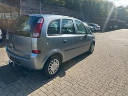 Blau Gebraucht 2004 Opel Meriva Van / Kleinbus | 2.100 €
