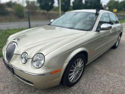 Winter gold Gebraucht 2005 Jaguar S-Type Executive Limousine | 4.790 € (Fairer Preis)