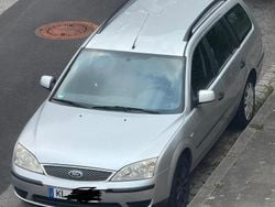 Silber Gebraucht 2003 Ford Mondeo Kombi | 1.150 €