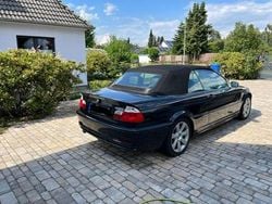 Schwarz Gebraucht 2002 BMW 318 Cabriolet Cabrio | 5.699 € (Fairer Preis)