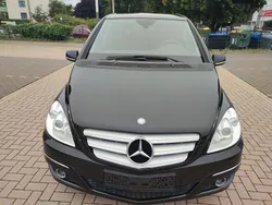 Schwarz Gebraucht 2011 Mercedes B180 Van / Kleinbus | 4.990 € (Guter Preis)