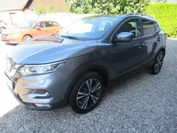 Grau Gebraucht 2017 Nissan Qashqai N-Connecta SUV | 17.950 € (Teuer)