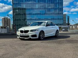 Weiß Gebraucht 2014 BMW M235 Performance Coupé | 20.900 €