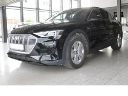 Brillantschwarz Gebraucht 2020 Audi e-tron Sportback Ambiente SUV | 25.970 € (Superpreis)