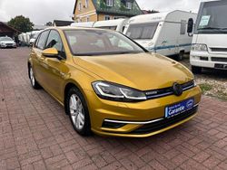 Gelb Gebraucht 2017 VW Golf VII Sound Limousine | 15.400 € (Guter Preis)