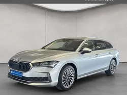 Silber Gebraucht 2024 Skoda Superb LAURIN & KLEMENT Kombi | 36.890 € (Teuer)