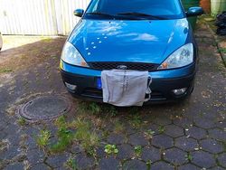 Grün Gebraucht 2003 Ford Focus Limousine | 280 € (Superpreis)