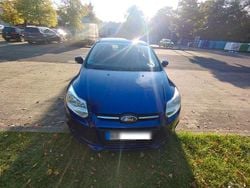 Blau Gebraucht 2014 Ford Focus Kombi | 3.200 € (Fairer Preis)