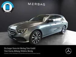 Grau Gebraucht 2022 Mercedes E300 Avantgarde Limousine | 33.960 € (Fairer Preis)